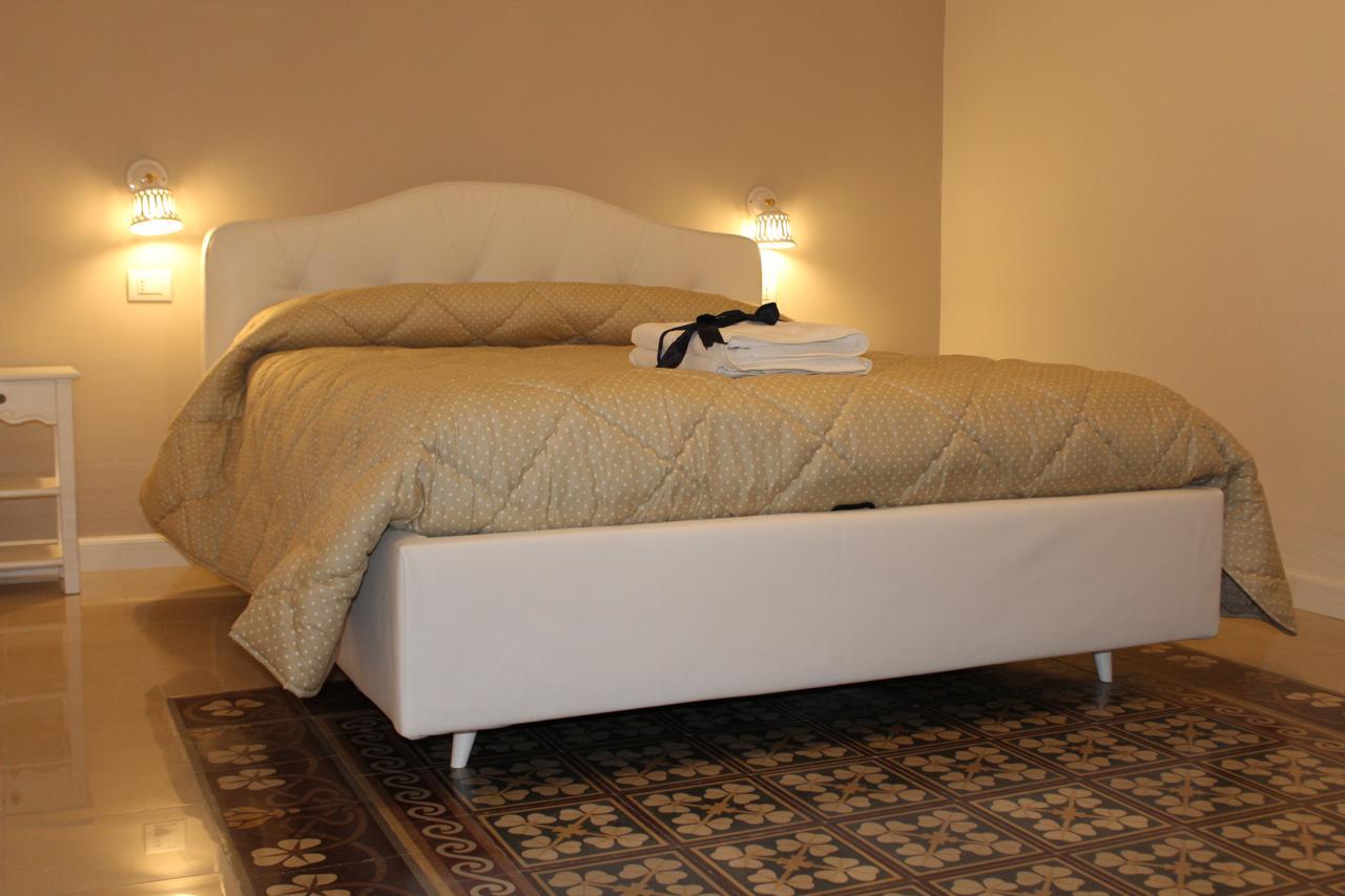 B&B Palazzo Rochira Castellaneta Extérieur photo